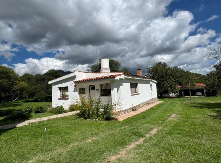 Casa · 65m² · 3 Ambientes · 1 Cochera
