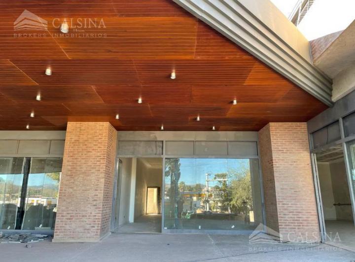 Local comercial · 130m²