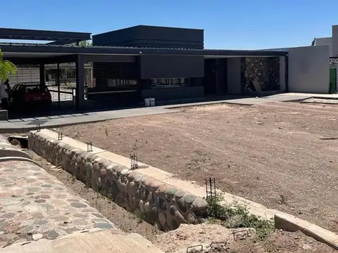 Terreno en Venta en Godoy Cruz, Mendoza