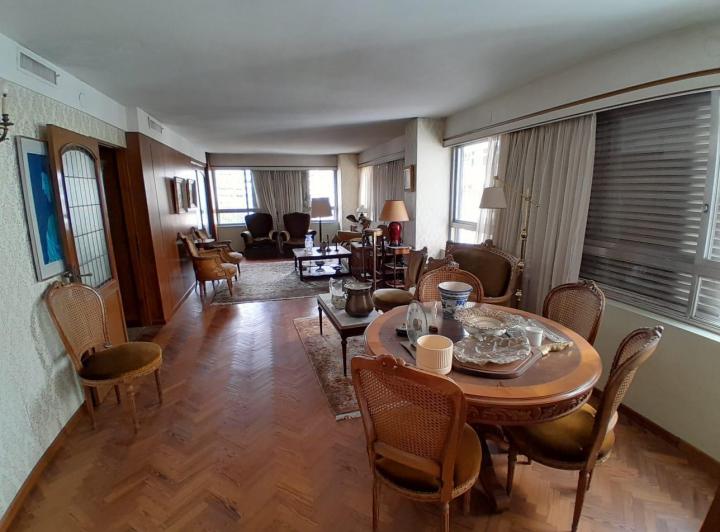 Departamento · 211m² · 5 Ambientes · 1 Cochera