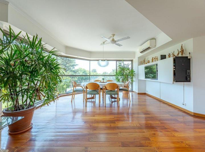 Departamento · 206m² · 6 Ambientes · 1 Cochera