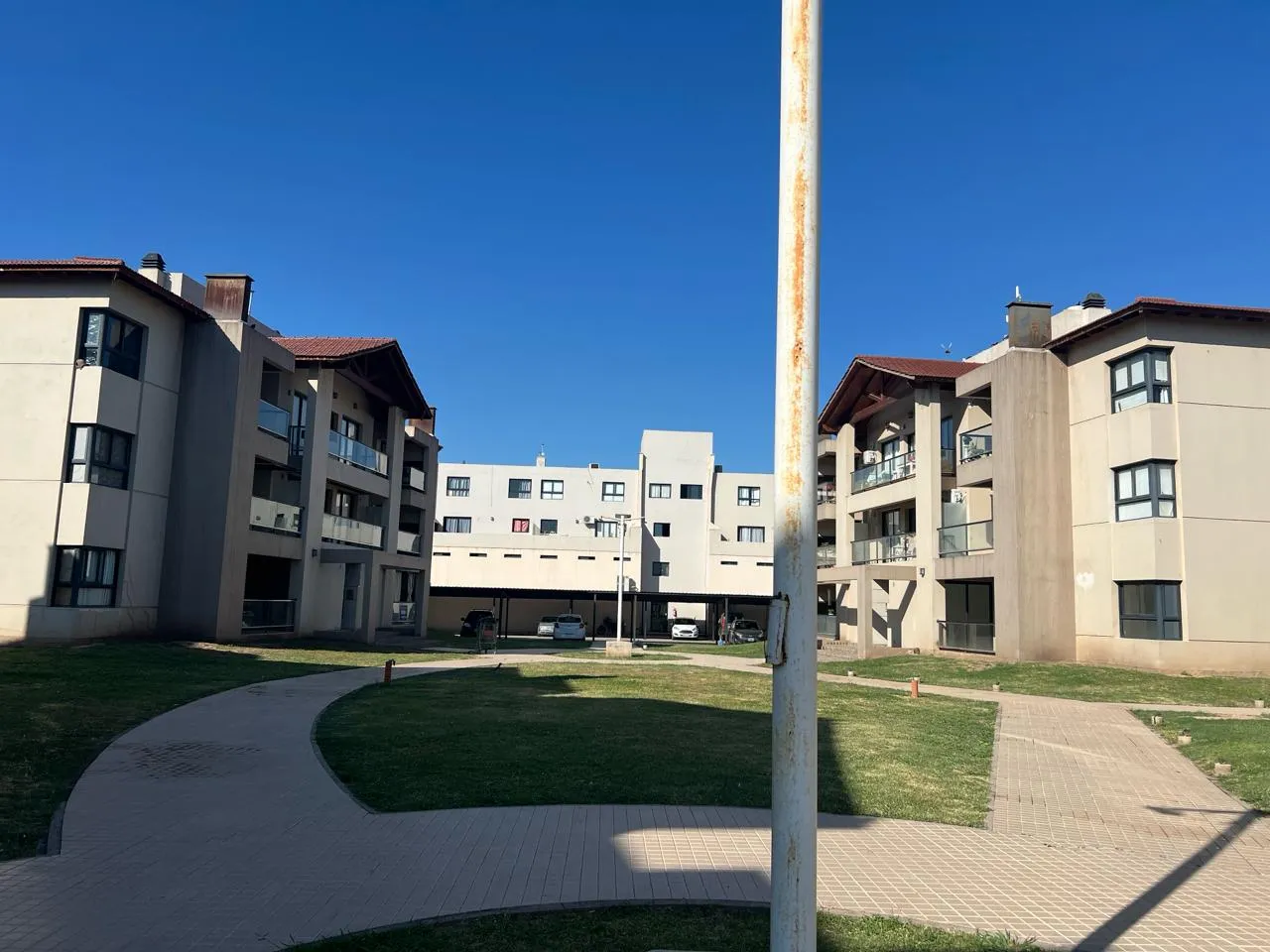 VENTA- DEPARTAMENTO 2 DORMITORIOS CON COCHERA- ARGUELLO