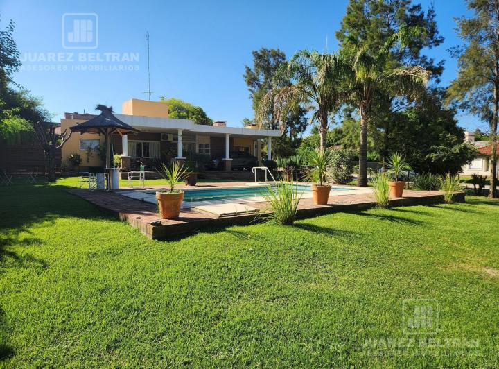 Casa · 171m² · 6 Ambientes · 2 Cocheras