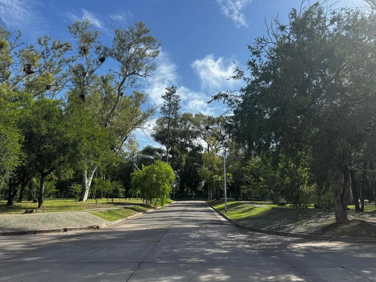 CASA EN VENTA PREMIUM - JARDIN INGLES - 3 D - PILETA - COCHERA 2AUTOS