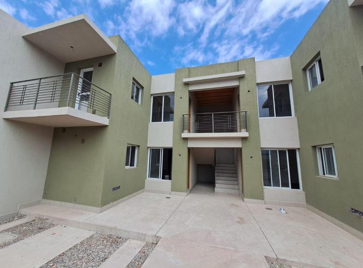 Departamento · 64m² · 4 Ambientes · 1 Cochera