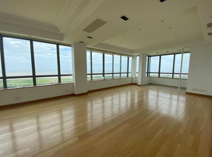 Departamento · 355m² · 5 Ambientes · 3 Cocheras