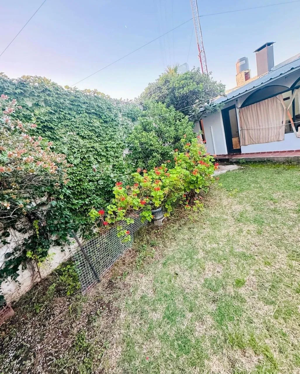 VENDO Casa 3 Dorm en B° Parque Capital EXCELENTE UBICACIÓN