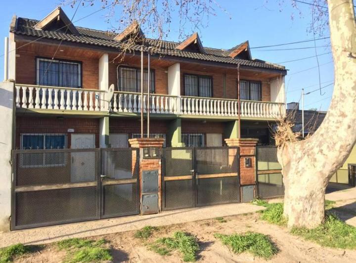 Casa · 60m² · 3 Ambientes · 1 Cochera