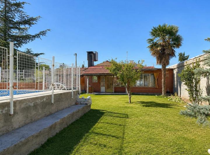 Casa · 200m² · 4 Ambientes · 1 Cochera
