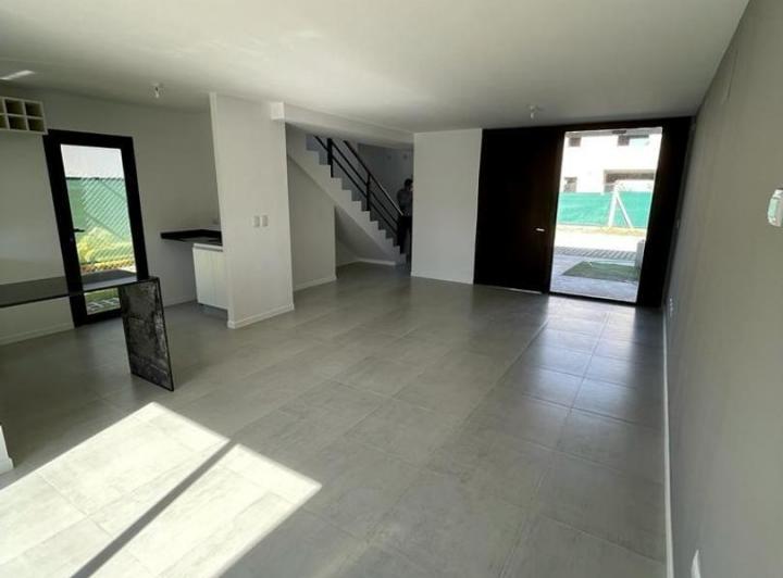 Casa · 125m² · 4 Ambientes · 2 Cocheras