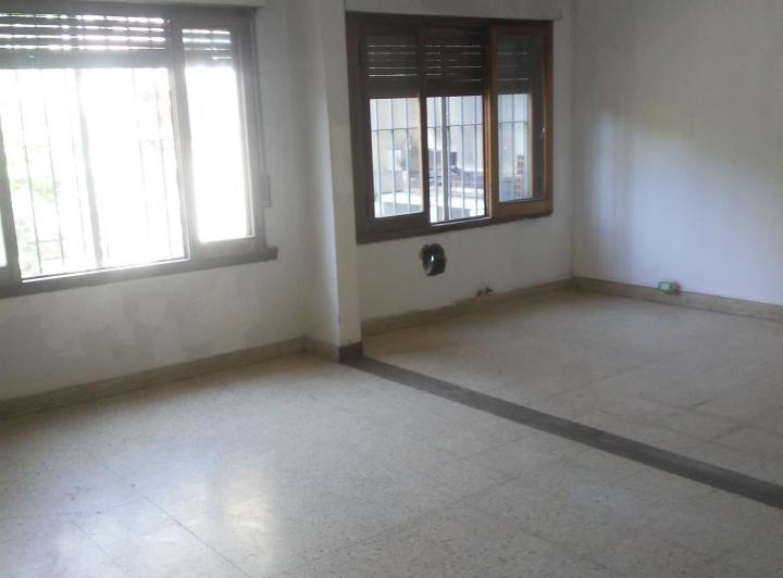 Casa · 100m² · 6 Ambientes · 1 Cochera