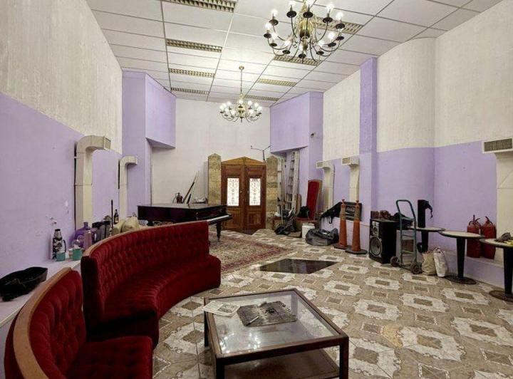 Casa · 990m² · 6 Ambientes