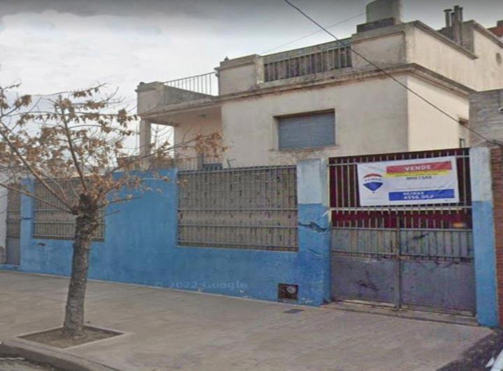 Casa · 418m² · 14 Ambientes · 5 Cocheras