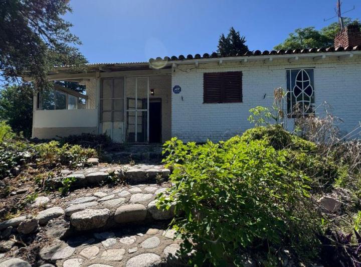 Casa · 160m² · 6 Ambientes · 1 Cochera