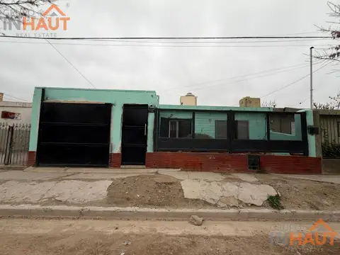 Casa en Venta en Cipolletti, General Roca