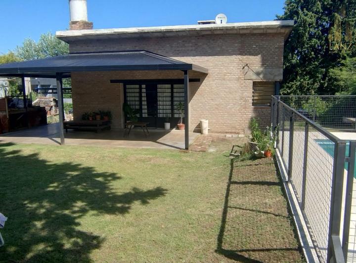 Casa · 539m² · 4 Ambientes · 2 Cocheras