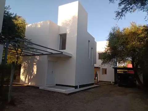 Casa en Alquiler en Villa Rivera Indarte, Cordoba