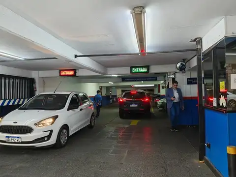 Cochera en Venta en Recoleta, CABA
