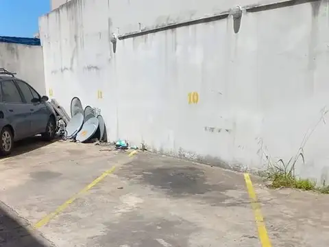 Cochera en Venta en Flores, CABA