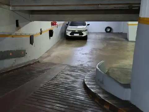 Cochera en Alquiler en Recoleta, CABA