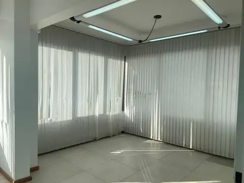 Oficina en Alquiler en Monserrat, CABA