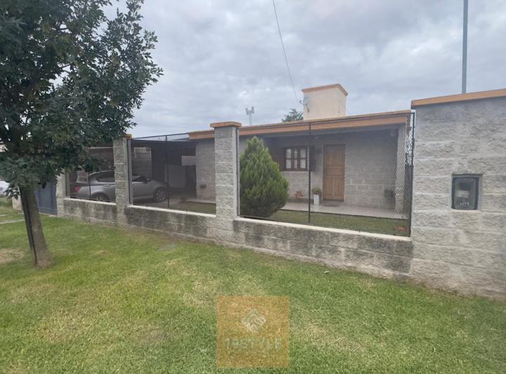 Casa · 92m² · 4 Ambientes · 1 Cochera