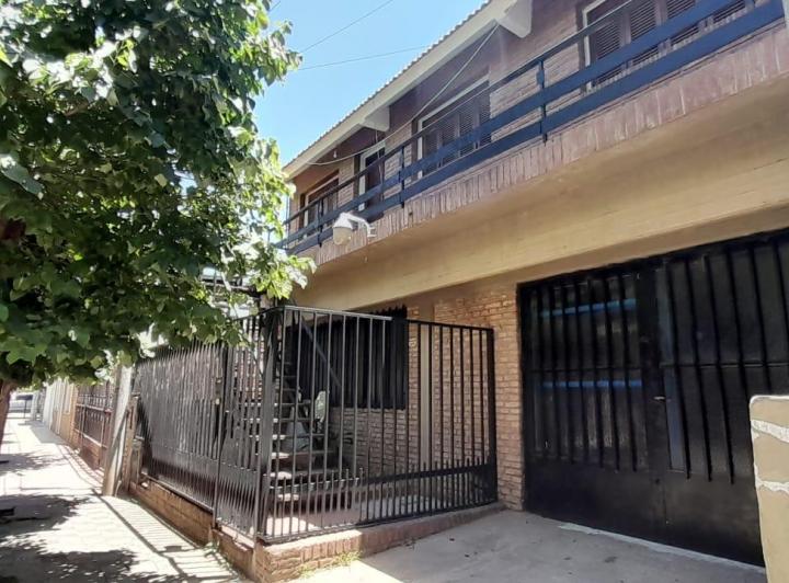 Casa · 378m² · 2 Ambientes