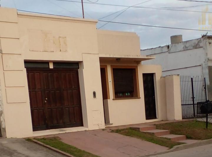 Casa · 120m² · 6 Ambientes · 1 Cochera