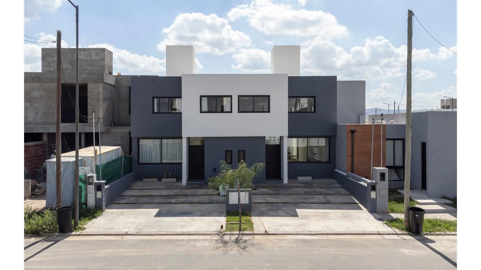 DUPLEX EN VENTA MANANTIALES ll-QUEBRADAS 3 DOR 3 BAÑOS