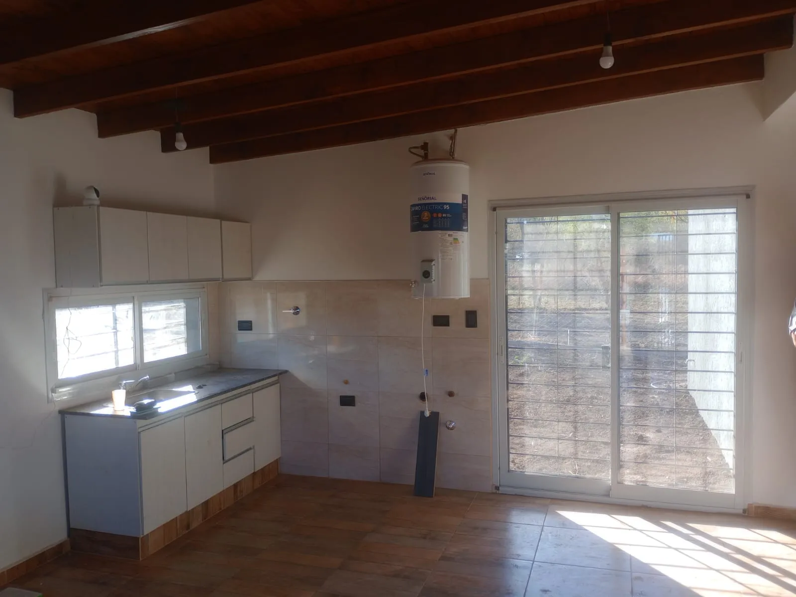 SE VENDE! Casa de 2 dormitorios en Rio Ceballos (Ruta E 53)