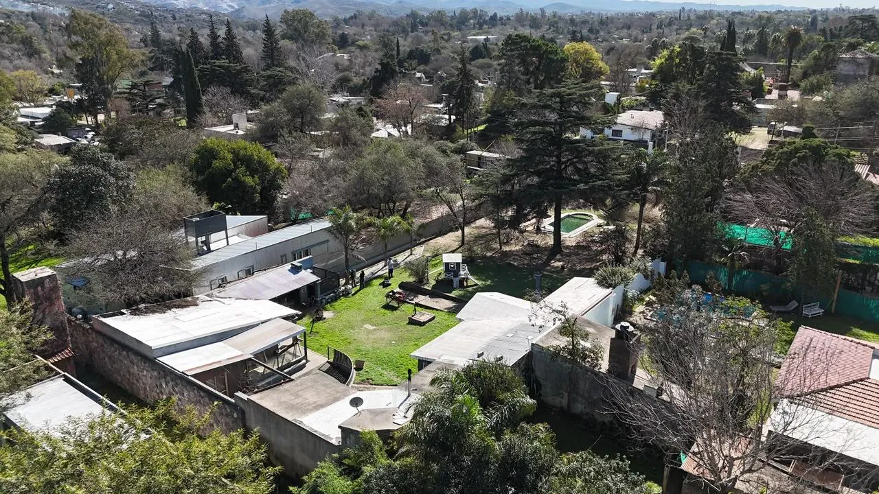 LOTE RESIDENCIAL con CONSTRUCCIÓN A DEMOLER