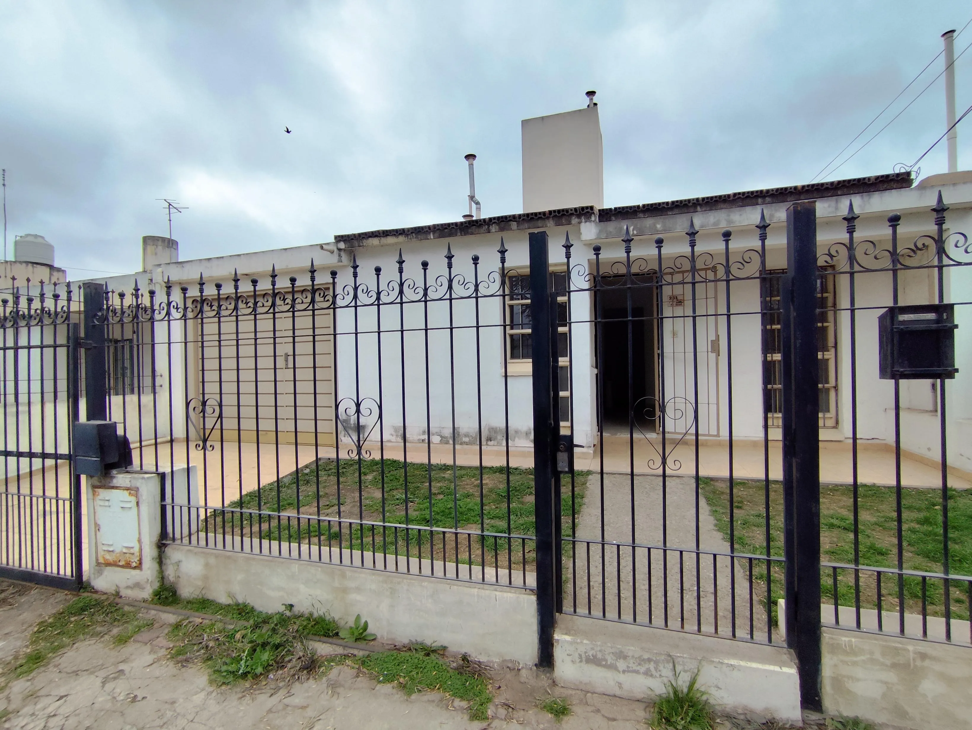 Casa en Venta en Parque Horizonte  2 Dormitorios, Garage Doble y Gran Patio
