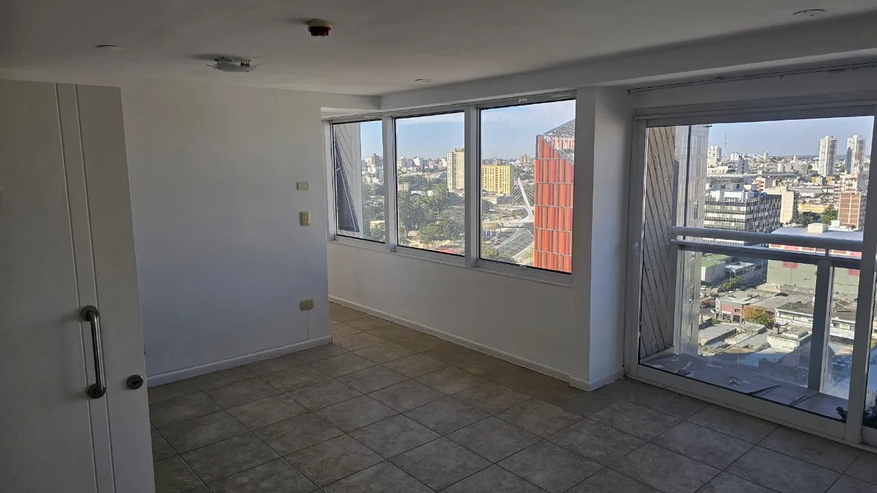 EN ALQUILER, DEPARTAMENTO CENTRO SOBRE AV MITRE 517. HERMOSA VISTA