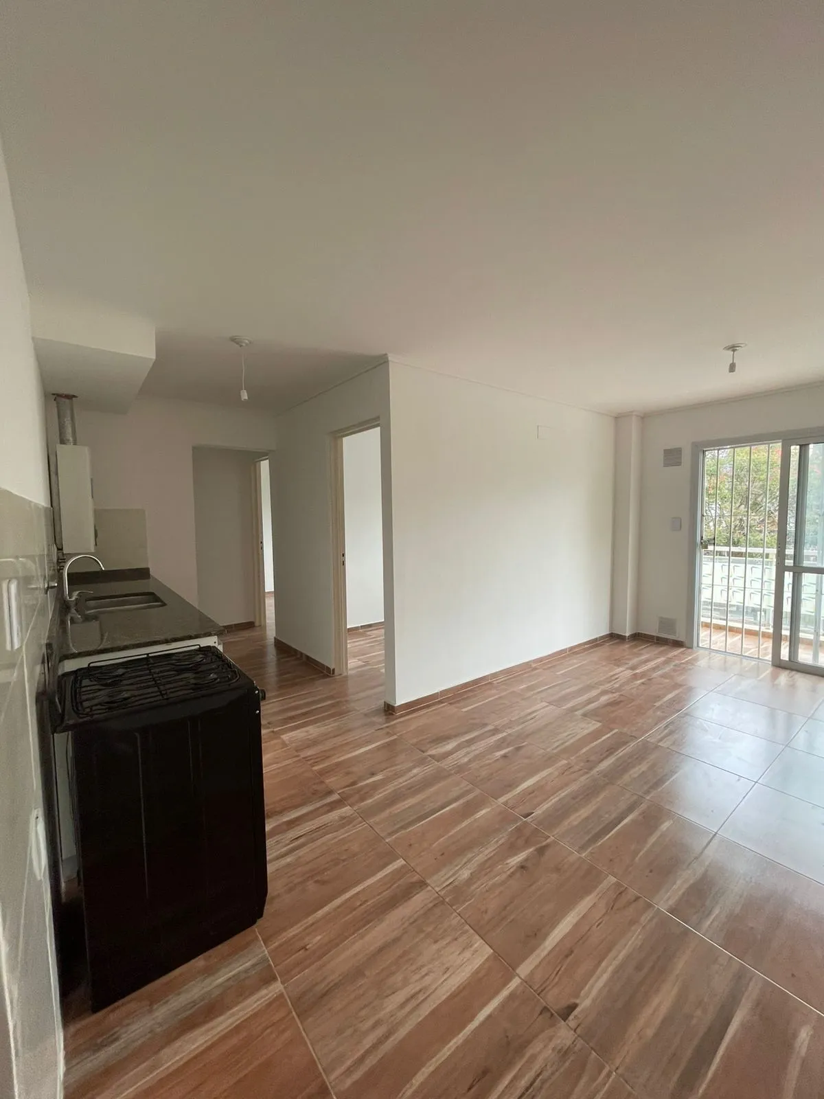 ALQUILO DEPARTAMENTO 2 DORM C/BALCÓN – C/PILETA – B° ALTO ALBERDI