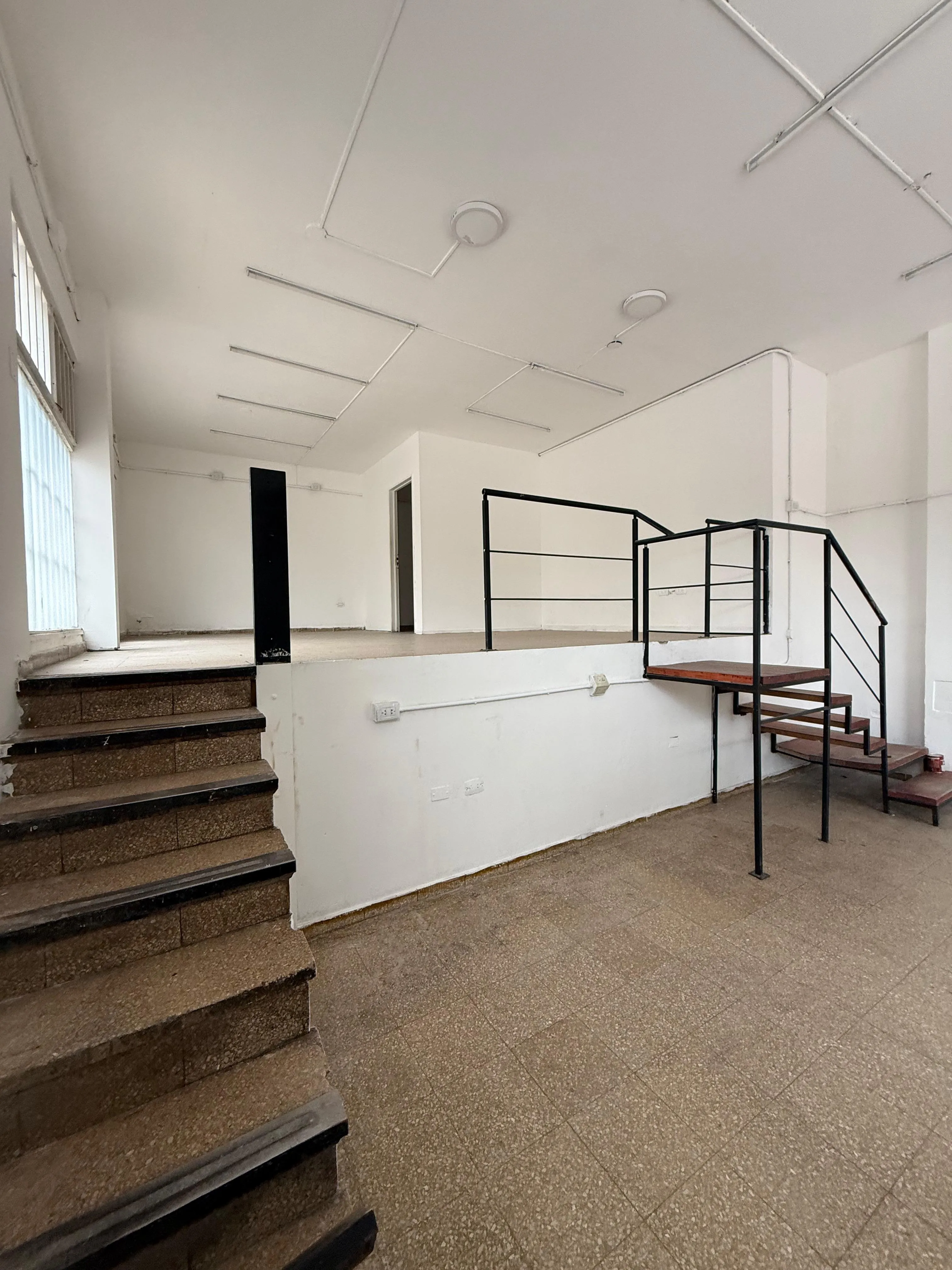 LOCAL COMERCIAL EN ALQUILER EN BARRIO GUEMES