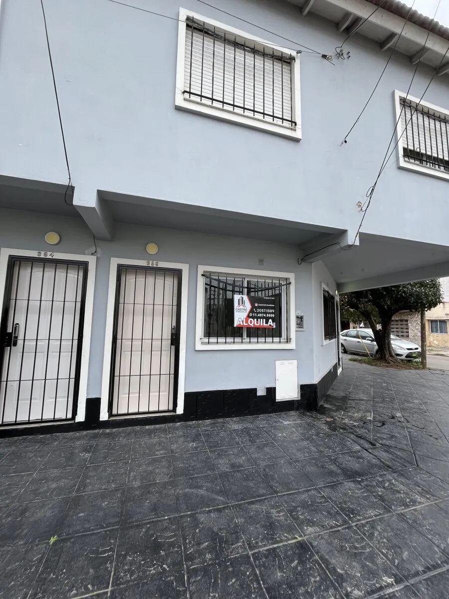 Alquiler PH Duplex 3 ambientes en Lomas del Mirador
