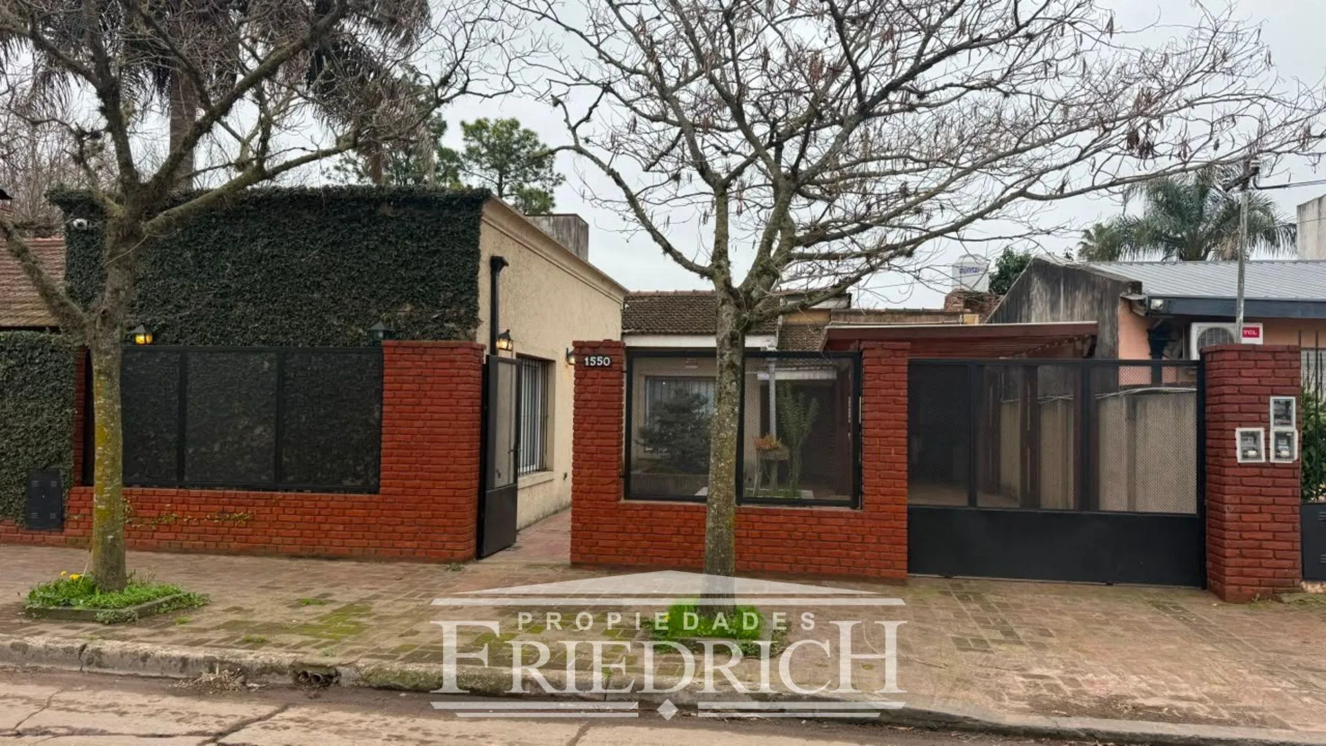 CASA EN VENTA - GENERAL RODRIGUEZ