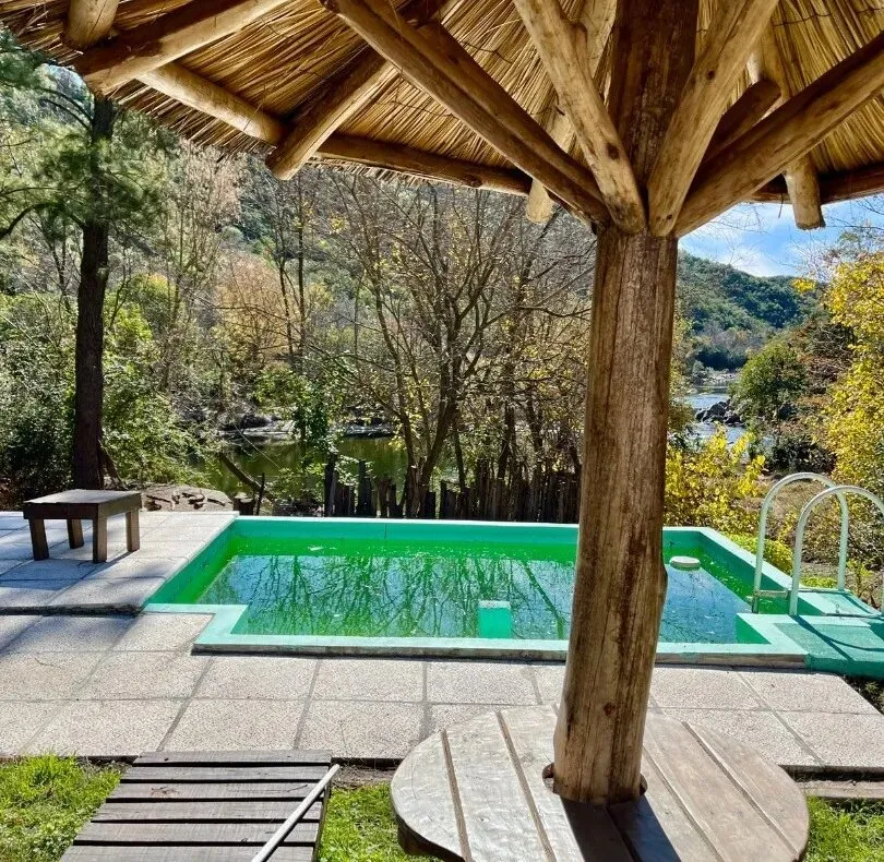 Casa + Depto De Huéspedes En La Serranita Con Costa Al Rio!
