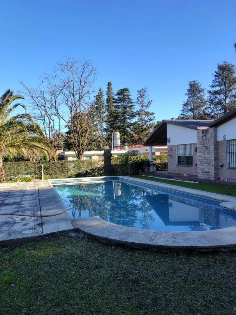 Se Vende Casa - A 2 Cuadras Del Rio