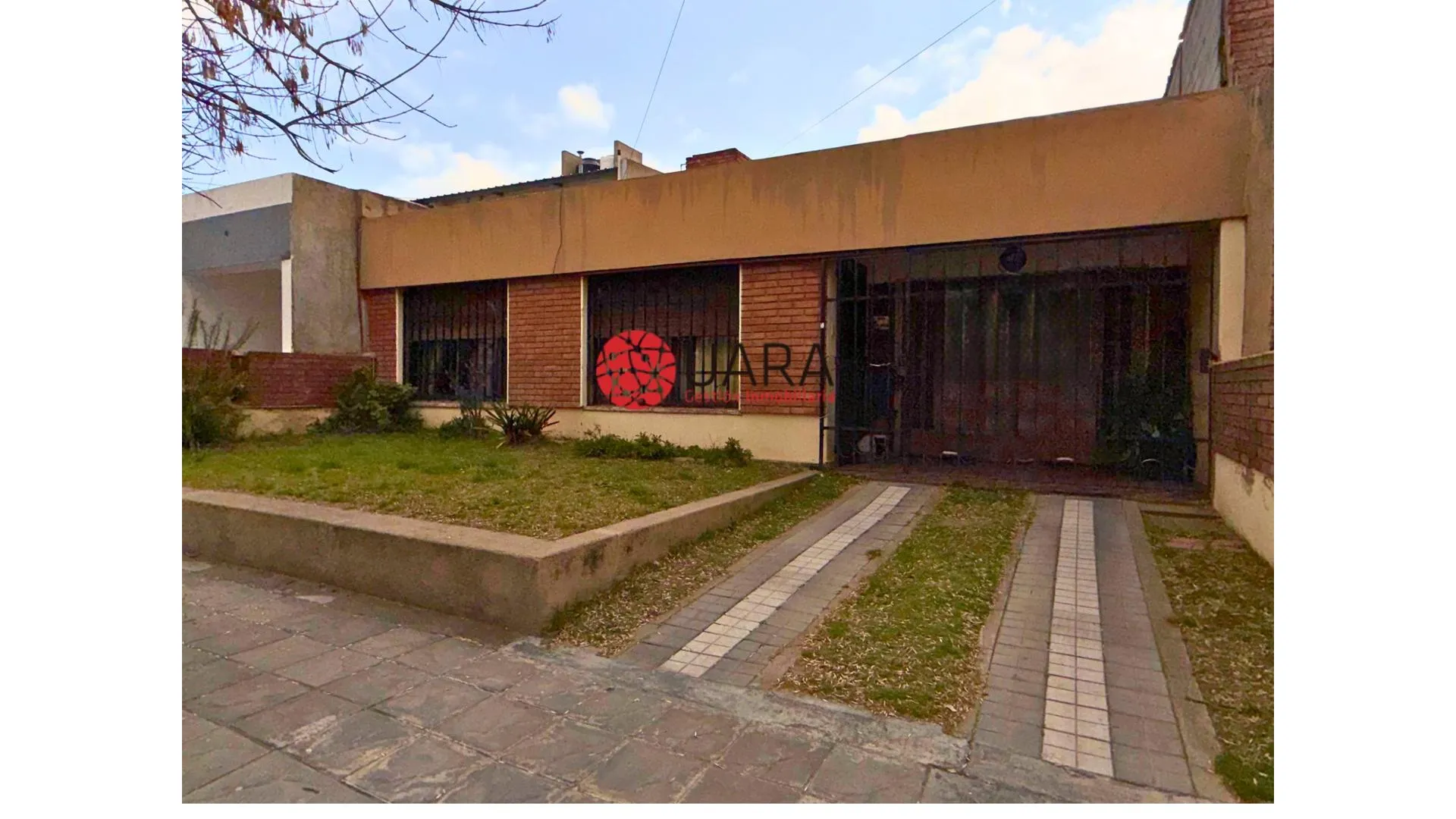 CASA EN VENTA HAEDO SUD 1144 Bº RESIDENCIAL QUINTAS STA ANA