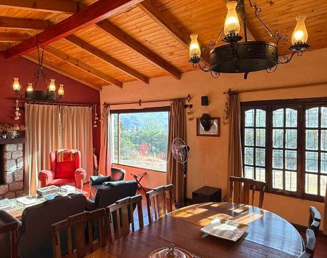 Casa · 170m² · 7 Ambientes