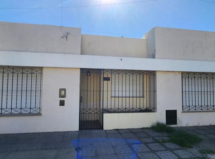 Casa · 259m² · 5 Ambientes · 1 Cochera