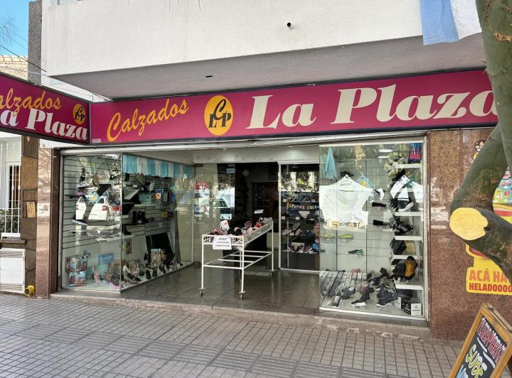 Local comercial · 200m² · 2 Ambientes