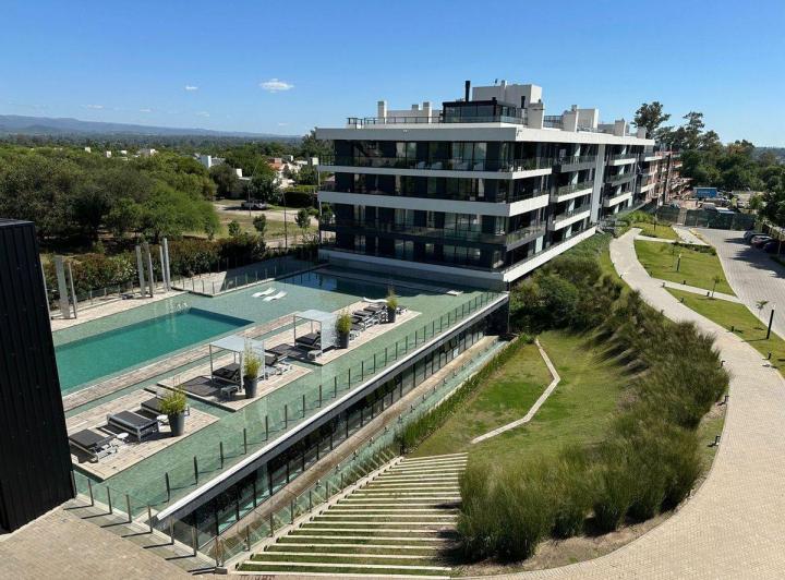 Departamento · 270m² · 7 Ambientes · 2 Cocheras