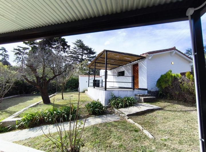 Casa · 85m² · 2 Ambientes · 2 Cocheras