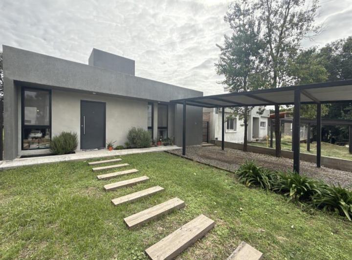 Casa · 60m² · 4 Ambientes