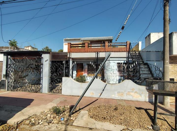 Casa · 312m² · 4 Ambientes · 1 Cochera
