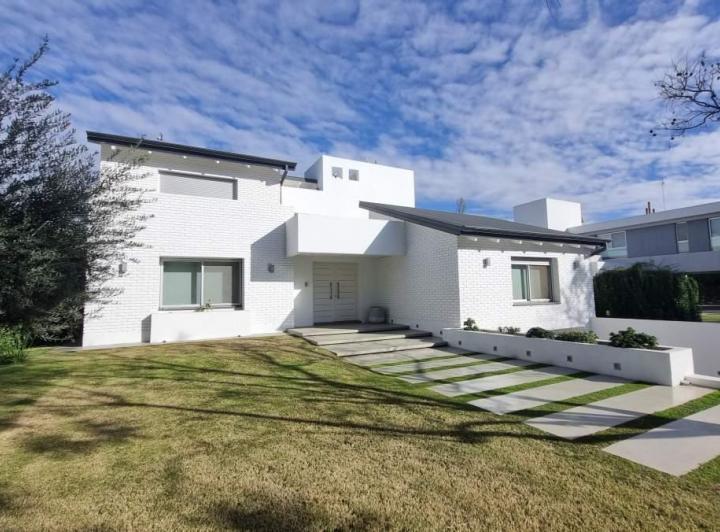 Casa · 456ha · 4 Ambientes