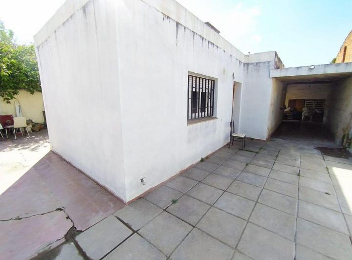 Casa · 85m² · 4 Ambientes · 2 Cocheras