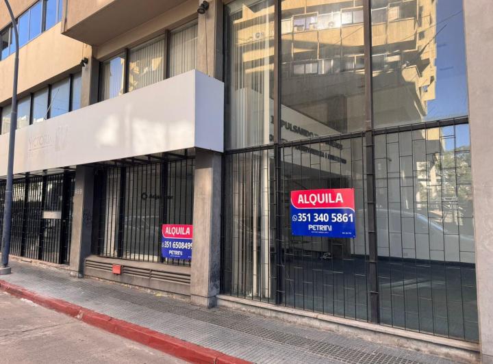 Oficina comercial · 515m²